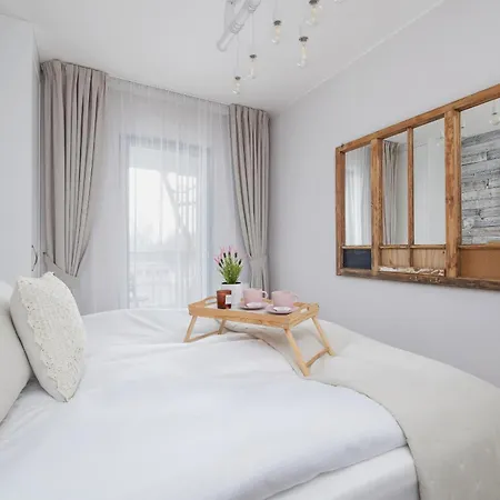 Apartamento Prandoty Beautiful With Balcony Cracow By Renters Prestige Cracovia
